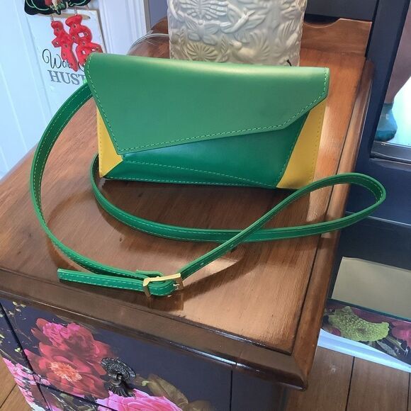 NWT ❤️ Isadora Italian Leather Crossbody 🇮🇹🤩 - Picture 1 of 11